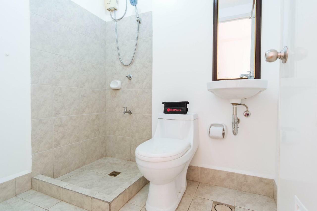 Reddoorz Premium @ Amaia Skies Avenida Manila Esterno foto