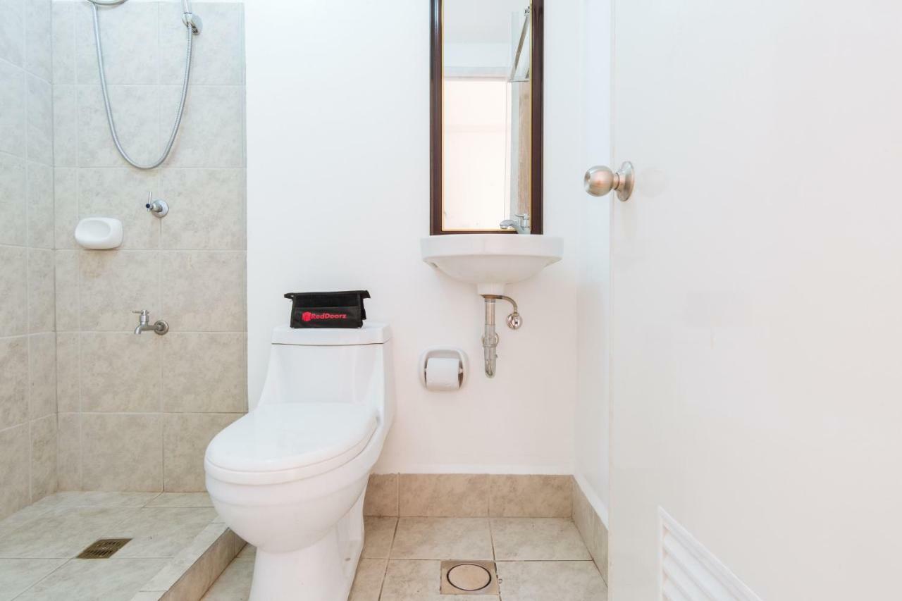 Reddoorz Premium @ Amaia Skies Avenida Manila Esterno foto